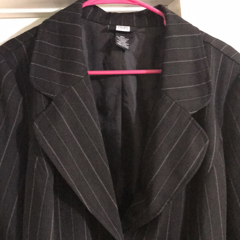 Studio 1940 Black & Silver Striped Work Blazer - Picture 5 of 7
